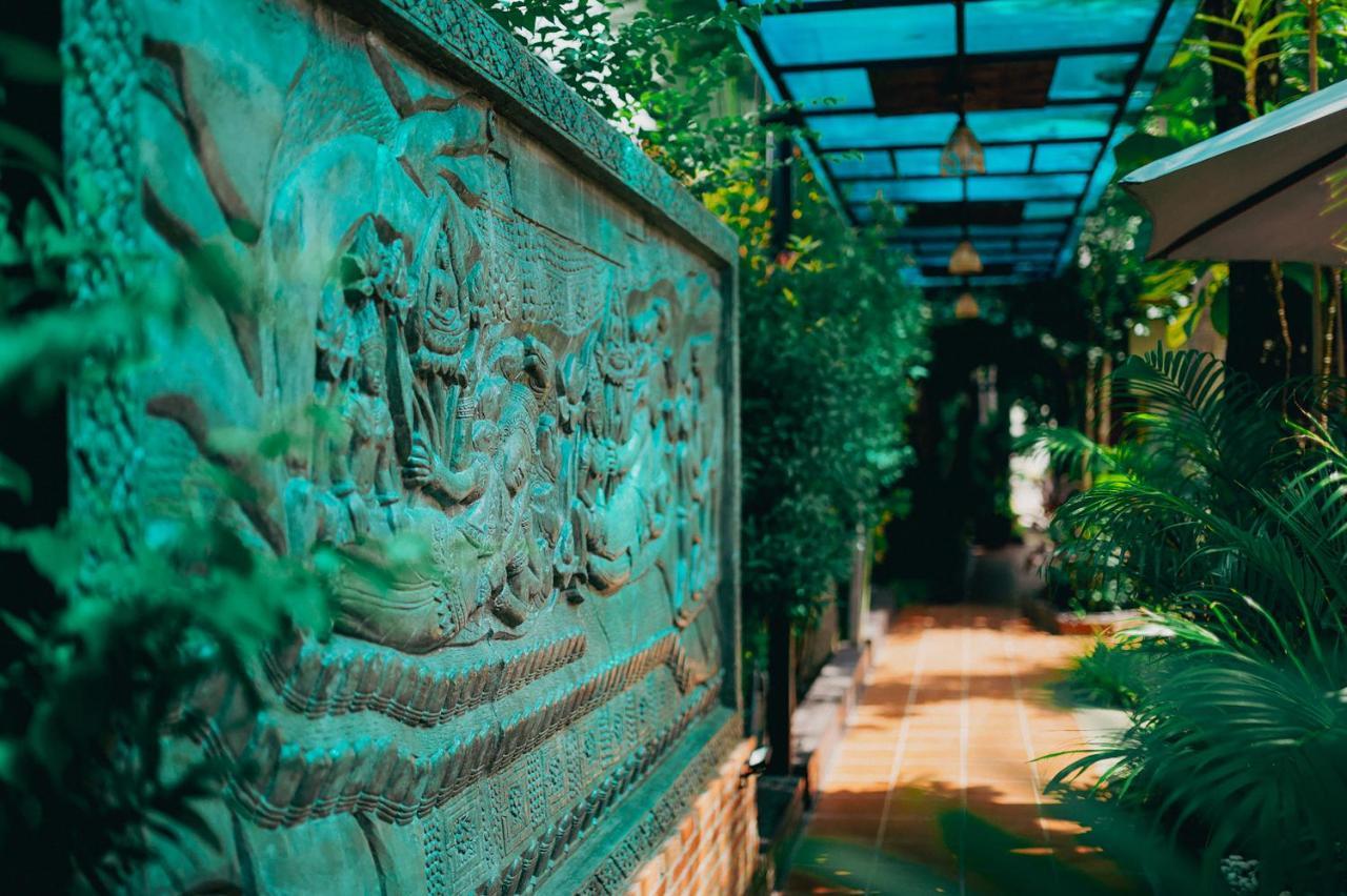 ホテル Ravady D'Angkor シェムリアップ エクステリア 写真